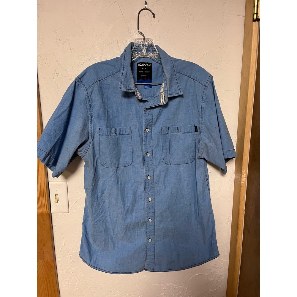KAVU Mens Short Sleeve Button Down Shirt Light Blue Cotton Chambray Pocket Large